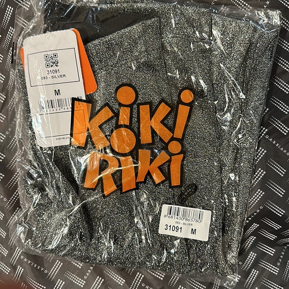 SILVER & BLACK LEGGINGS SZ MEDIUM - Picture 4 of 4